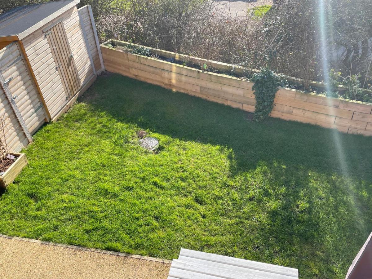 31 Cherry East Riding Of Yorkshire Hot Tub & Fishing Garton Exterior foto